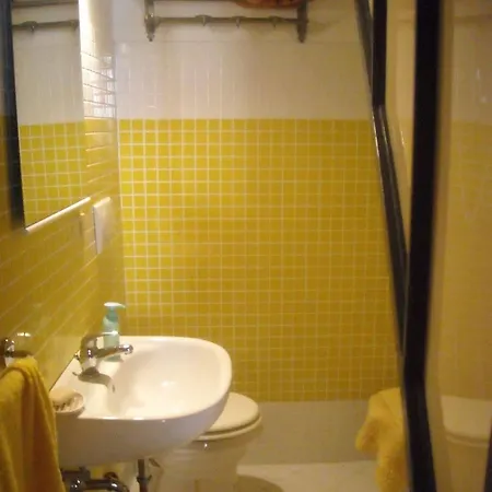 Max בית הארחה