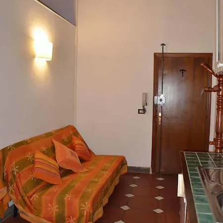 Max בית הארחה 3*