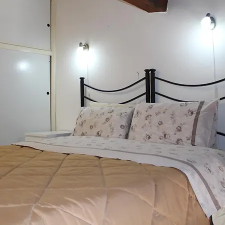 Max Guest house 2*