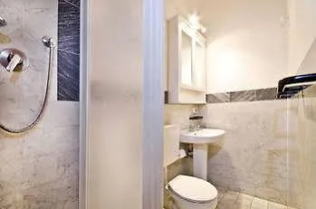 Max Casa de hóspedes 3*